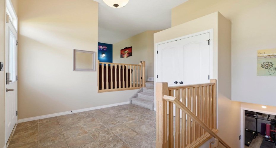 104 Oak Drive, Red Deer, Alberta T4P 0C8, 4 Bedrooms Bedrooms, ,3 BathroomsBathrooms,Residential,For Sale,Oak,A2325504