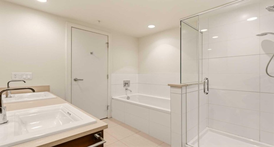 222 Riverfront Avenue, Calgary, Alberta T2P 0X2, 2 Bedrooms Bedrooms, ,2 BathroomsBathrooms,Residential,For Sale,Riverfront,A2325509