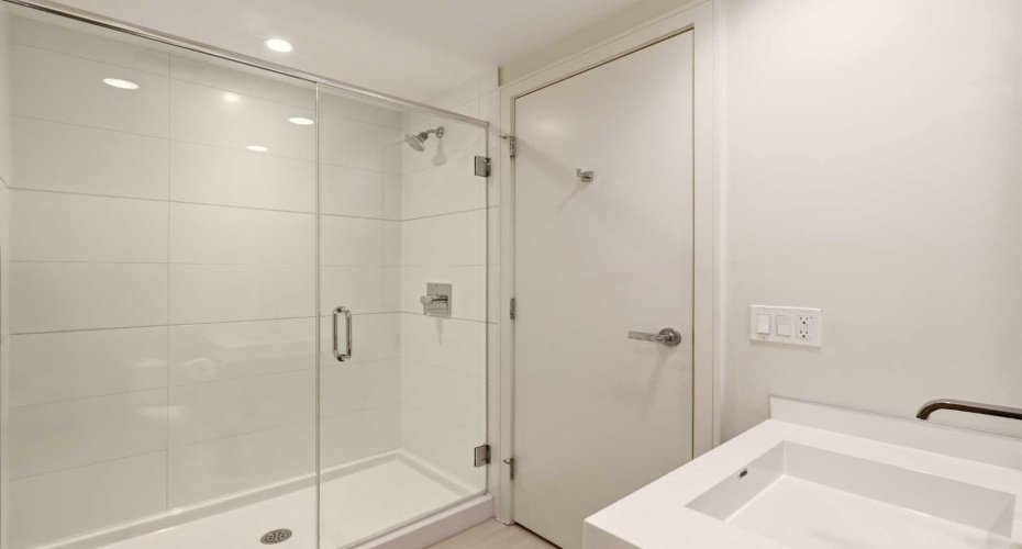 222 Riverfront Avenue, Calgary, Alberta T2P 0X2, 2 Bedrooms Bedrooms, ,2 BathroomsBathrooms,Residential,For Sale,Riverfront,A2325509
