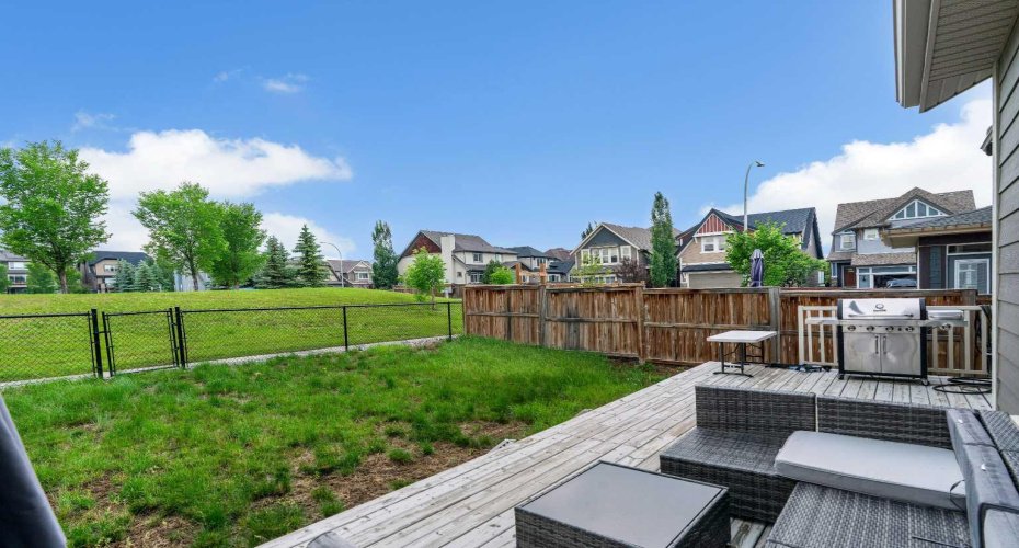 9 Masters Park, Calgary, Alberta T3M 2B5, 3 Bedrooms Bedrooms, ,3 BathroomsBathrooms,Residential,For Sale,Masters,A2325511