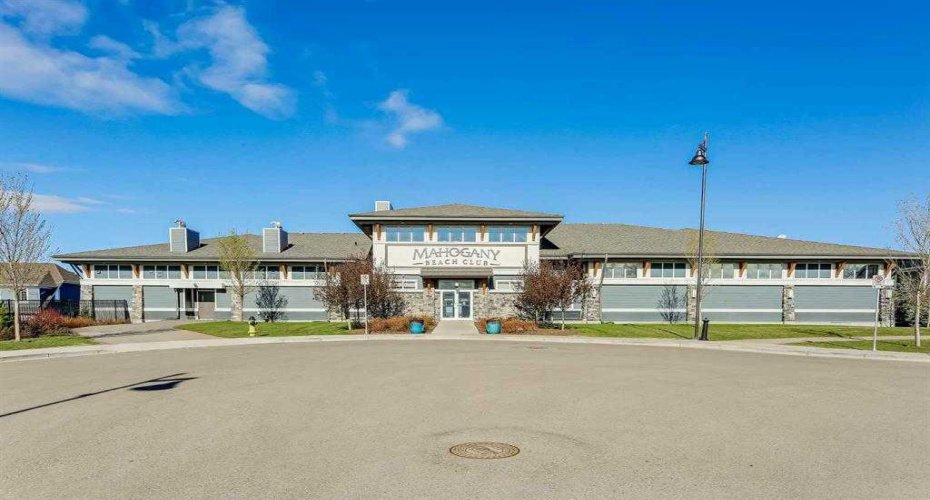 9 Masters Park, Calgary, Alberta T3M 2B5, 3 Bedrooms Bedrooms, ,3 BathroomsBathrooms,Residential,For Sale,Masters,A2325511