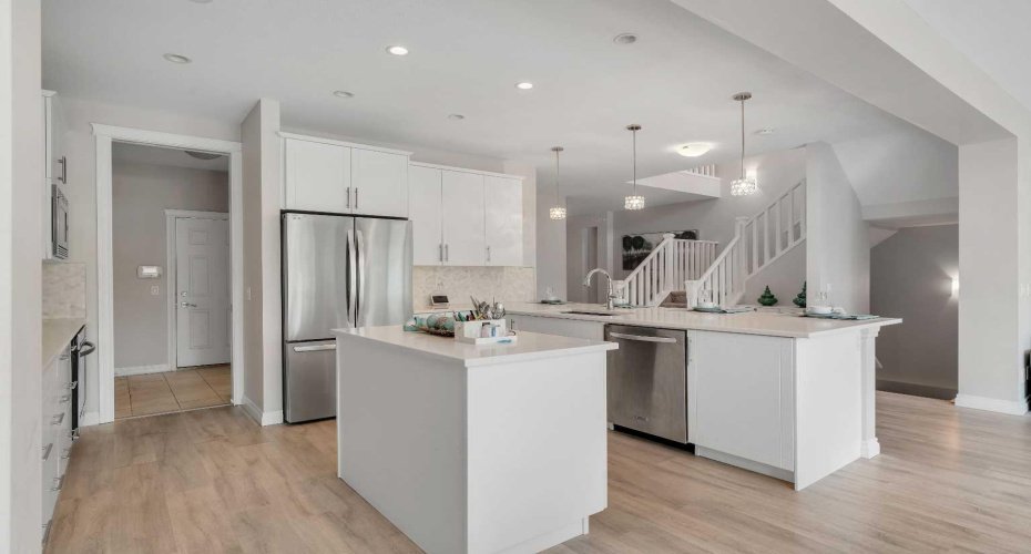 9 Masters Park, Calgary, Alberta T3M 2B5, 3 Bedrooms Bedrooms, ,3 BathroomsBathrooms,Residential,For Sale,Masters,A2325511