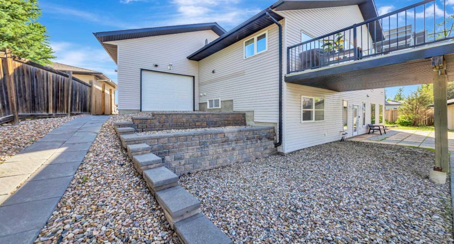 6105 24 Street, Lloydminster, Alberta T9V 3J8, 4 Bedrooms Bedrooms, ,3 BathroomsBathrooms,Residential,For Sale,24,A2325517