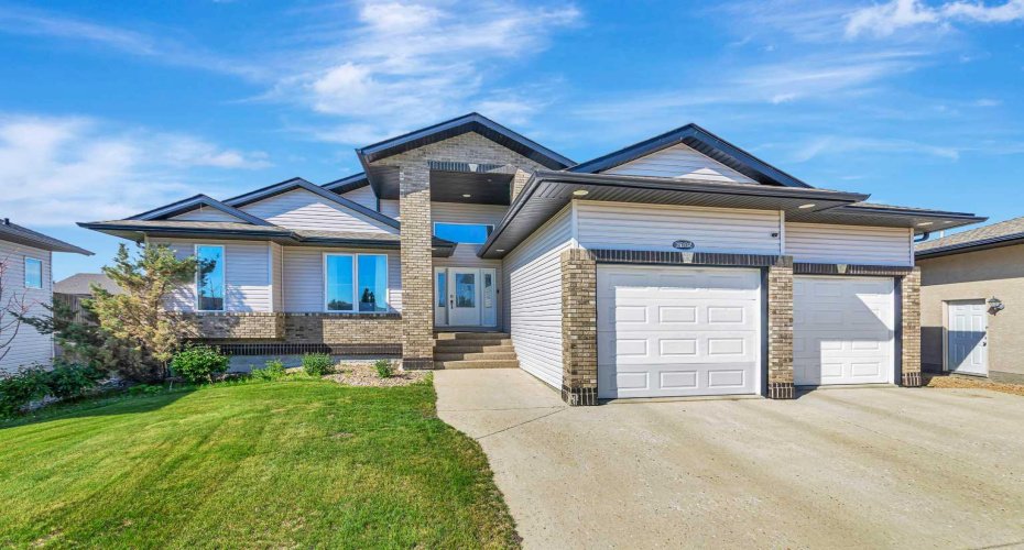 6105 24 Street, Lloydminster, Alberta T9V 3J8, 4 Bedrooms Bedrooms, ,3 BathroomsBathrooms,Residential,For Sale,24,A2325517