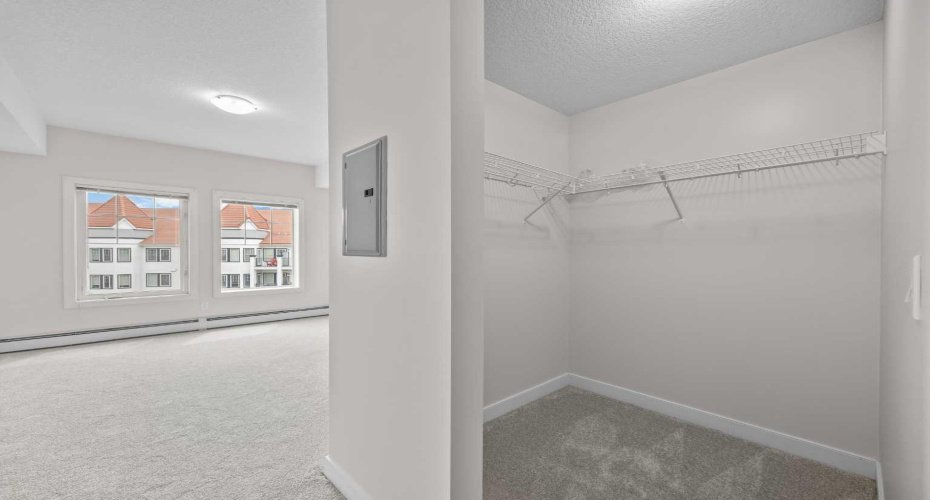 20 Royal Oak Plaza, Calgary, Alberta T3G 0E6, 2 Bedrooms Bedrooms, ,2 BathroomsBathrooms,Residential,For Sale,Royal Oak,A2325551