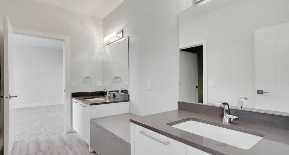3 Wexford Bay, Calgary, Alberta T3H 0E2, 6 Bedrooms Bedrooms, ,5 BathroomsBathrooms,Residential,For Sale,Wexford,A2325570