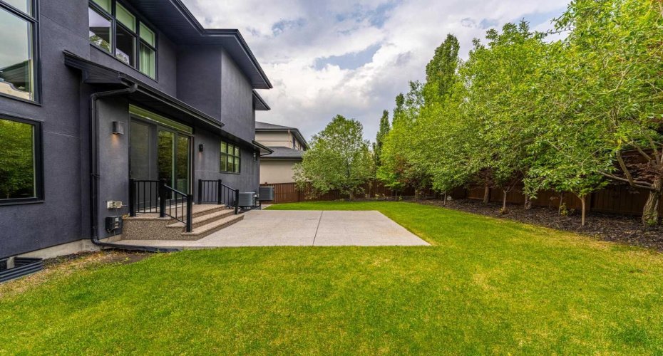 3 Wexford Bay, Calgary, Alberta T3H 0E2, 6 Bedrooms Bedrooms, ,5 BathroomsBathrooms,Residential,For Sale,Wexford,A2325570