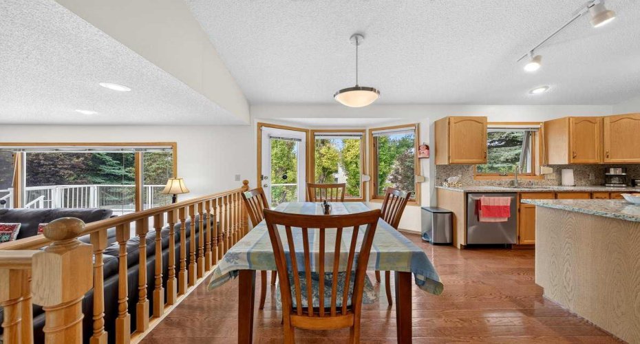 416 Sierra Morena Place, Calgary, Alberta T3H 2X2, 4 Bedrooms Bedrooms, ,4 BathroomsBathrooms,Residential,For Sale,Sierra Morena,A2325574