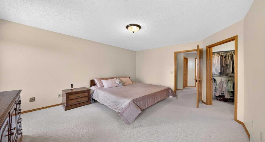 416 Sierra Morena Place, Calgary, Alberta T3H 2X2, 4 Bedrooms Bedrooms, ,4 BathroomsBathrooms,Residential,For Sale,Sierra Morena,A2325574