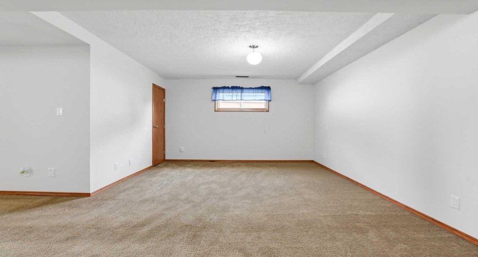 5227 55 Avenue, Eckville, Alberta T0M0X0, 3 Bedrooms Bedrooms, ,2 BathroomsBathrooms,Residential,For Sale,55,A2325607