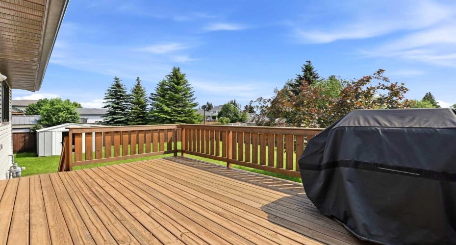 5227 55 Avenue, Eckville, Alberta T0M0X0, 3 Bedrooms Bedrooms, ,2 BathroomsBathrooms,Residential,For Sale,55,A2325607