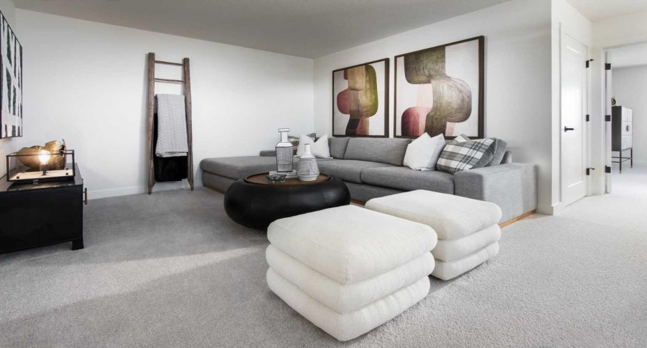 PLEASE NOTE: Photos are of a SHOWHOME of the same model – fit and finish may differ. Interior selections and floorplans shown in photos.