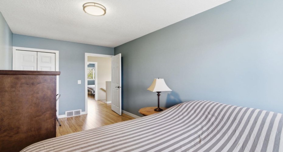 90 Coventry Lane, Calgary, Alberta T3K4G4, 3 Bedrooms Bedrooms, ,2 BathroomsBathrooms,Residential,For Sale,Coventry,A2314767