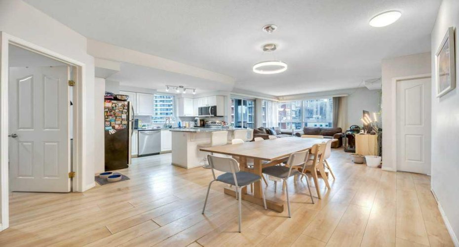 683 10 Street, Calgary, Alberta T2P 5G3, 2 Bedrooms Bedrooms, ,2 BathroomsBathrooms,Residential,For Sale,10,A2316040