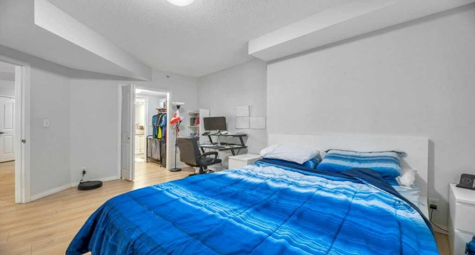 683 10 Street, Calgary, Alberta T2P 5G3, 2 Bedrooms Bedrooms, ,2 BathroomsBathrooms,Residential,For Sale,10,A2316040