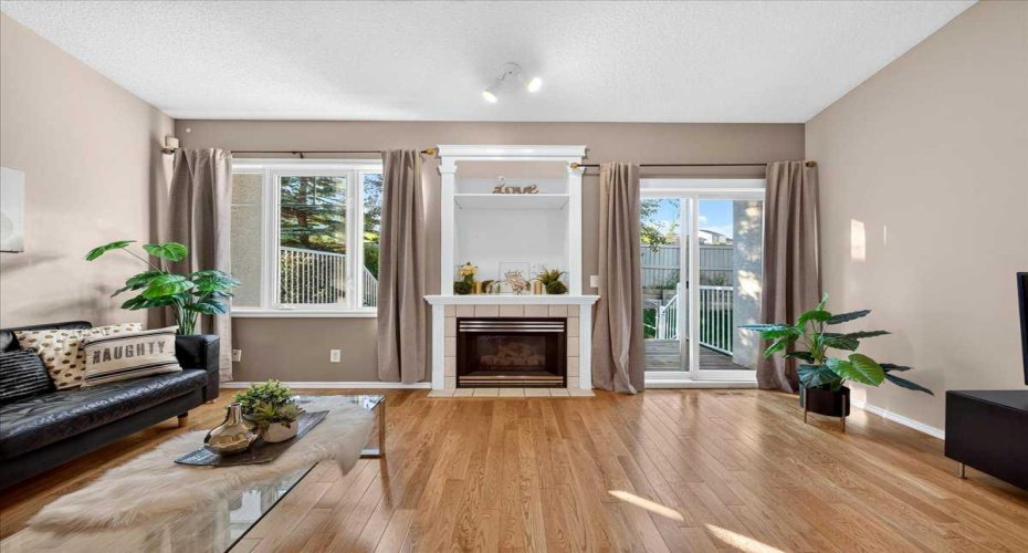 17 Edgeridge Terrace, Calgary, Alberta T3A 6C1, 2 Bedrooms Bedrooms, ,3 BathroomsBathrooms,Residential,For Sale,Edgeridge,A2322876