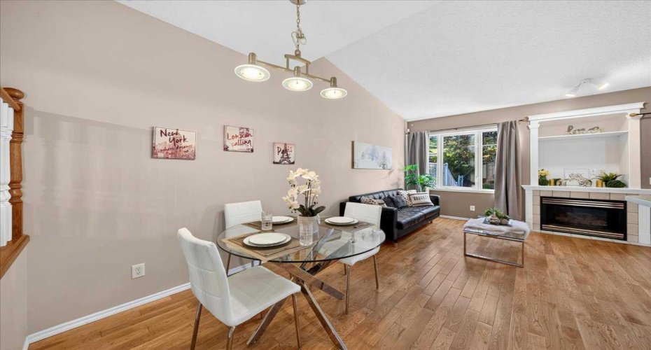 17 Edgeridge Terrace, Calgary, Alberta T3A 6C1, 2 Bedrooms Bedrooms, ,3 BathroomsBathrooms,Residential,For Sale,Edgeridge,A2322876