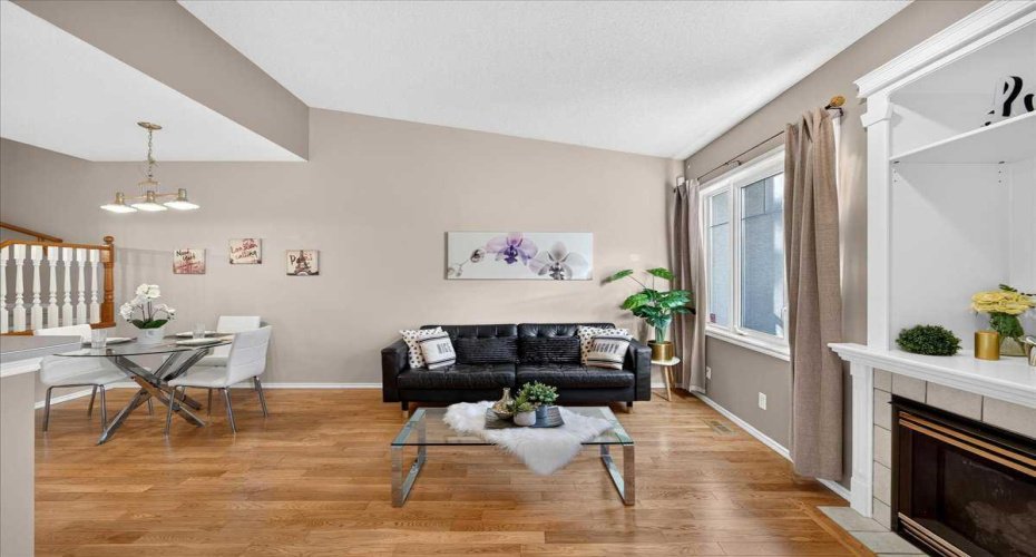 17 Edgeridge Terrace, Calgary, Alberta T3A 6C1, 2 Bedrooms Bedrooms, ,3 BathroomsBathrooms,Residential,For Sale,Edgeridge,A2322876