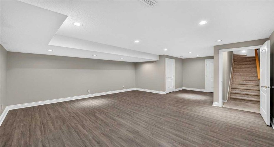 17 Edgeridge Terrace, Calgary, Alberta T3A 6C1, 2 Bedrooms Bedrooms, ,3 BathroomsBathrooms,Residential,For Sale,Edgeridge,A2322876