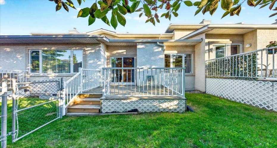 17 Edgeridge Terrace, Calgary, Alberta T3A 6C1, 2 Bedrooms Bedrooms, ,3 BathroomsBathrooms,Residential,For Sale,Edgeridge,A2322876