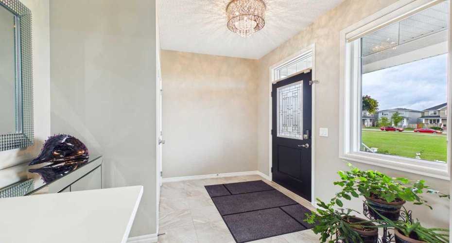 Spacious main foyer entrance.