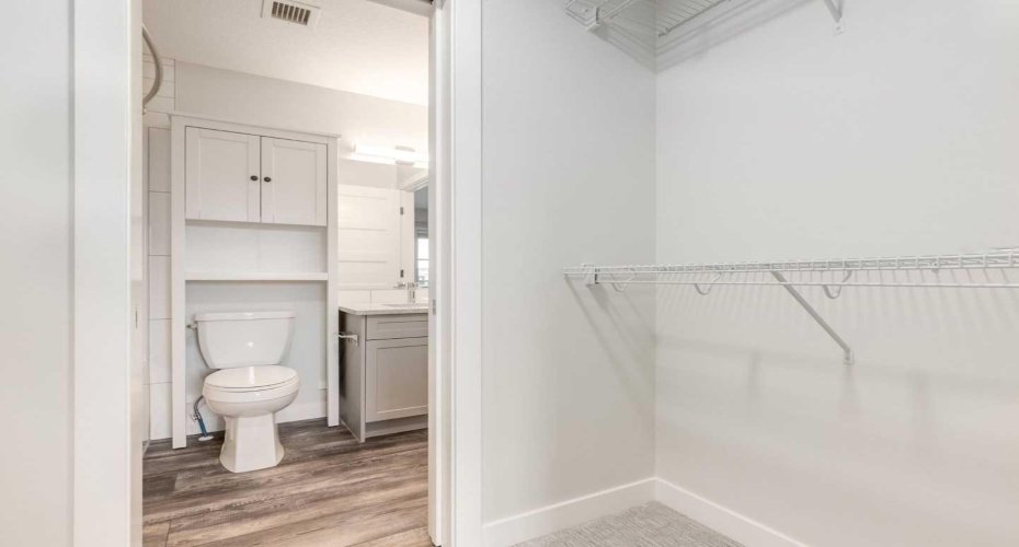 125 Wolf Hollow Crescent, Calgary, Alberta T2X5W9, 1 Bedroom Bedrooms, ,1 BathroomBathrooms,Residential,For Sale,Wolf Hollow,A2325795