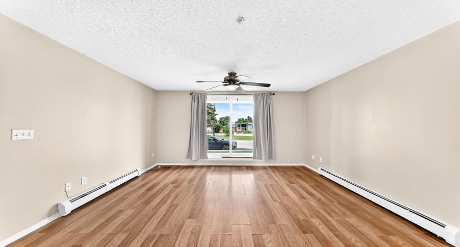 6224 17 Avenue, Calgary, Alberta T2A 7X8, 1 Bedroom Bedrooms, ,1 BathroomBathrooms,Residential,For Sale,17,A2325909