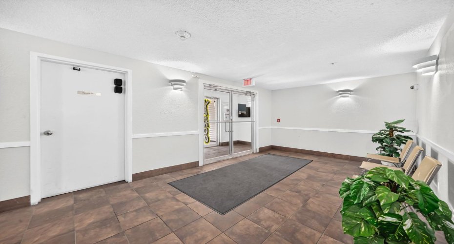 6224 17 Avenue, Calgary, Alberta T2A 7X8, 1 Bedroom Bedrooms, ,1 BathroomBathrooms,Residential,For Sale,17,A2325909