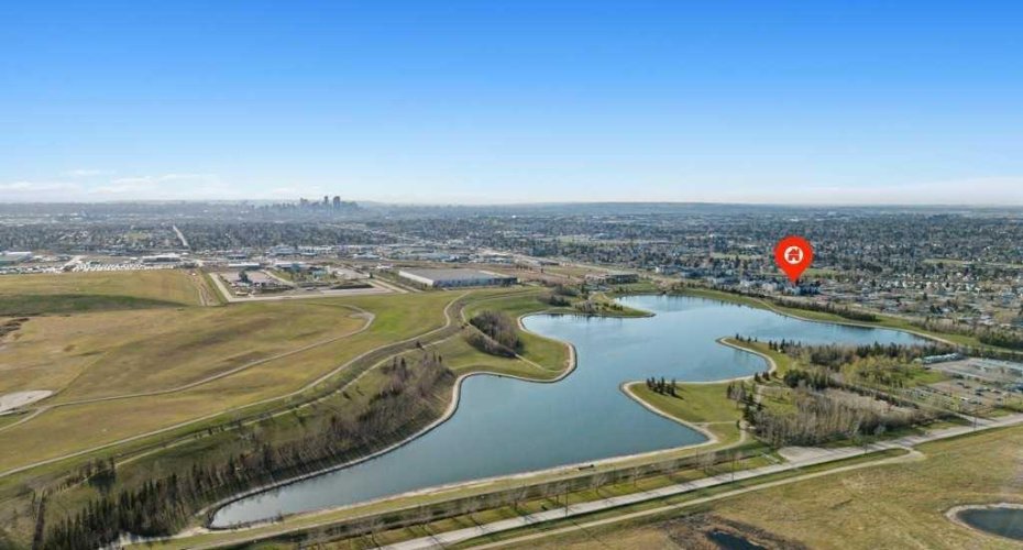 6224 17 Avenue, Calgary, Alberta T2A 7X8, 1 Bedroom Bedrooms, ,1 BathroomBathrooms,Residential,For Sale,17,A2325909