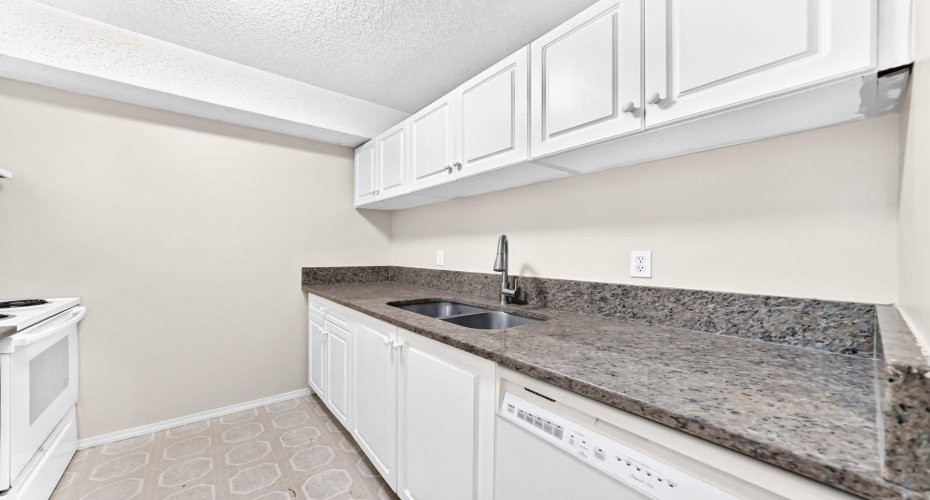 Lots of Counter Space