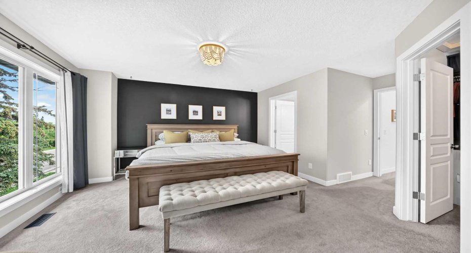 1416 43 Street, Calgary, Alberta T3C 2A2, 4 Bedrooms Bedrooms, ,4 BathroomsBathrooms,Residential,For Sale,43,A2325954