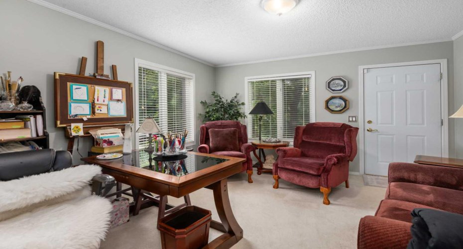 Sunroom/Den