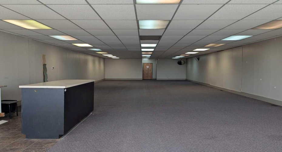 305 Main Street, Trochu, Alberta T0M2C0, ,Commercial,For Sale,Main,A2300473