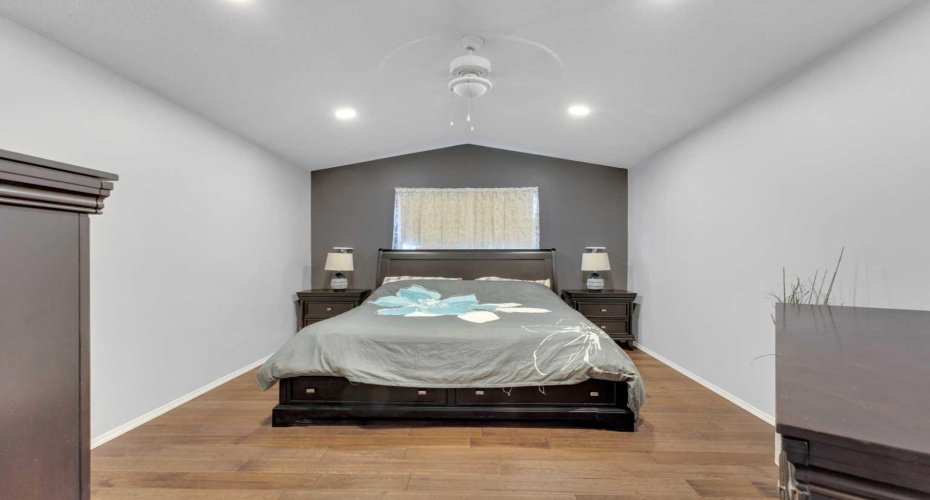 5508 49 Avenue, Alix, Alberta T0C 0B0, 4 Bedrooms Bedrooms, ,3 BathroomsBathrooms,Residential,For Sale,49,A2301189