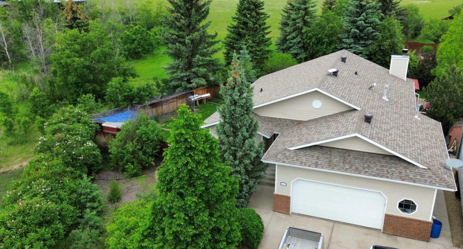 5508 49 Avenue, Alix, Alberta T0C 0B0, 4 Bedrooms Bedrooms, ,3 BathroomsBathrooms,Residential,For Sale,49,A2301189