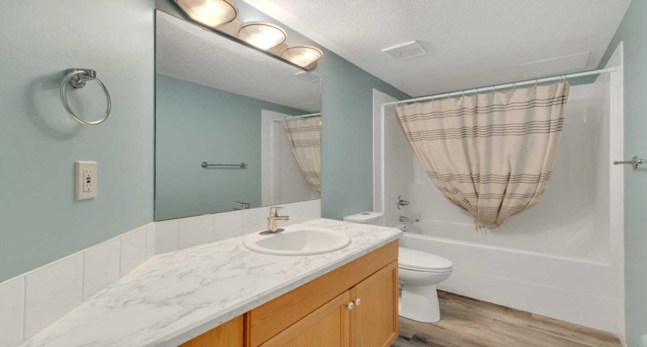 5508 49 Avenue, Alix, Alberta T0C 0B0, 4 Bedrooms Bedrooms, ,3 BathroomsBathrooms,Residential,For Sale,49,A2301189
