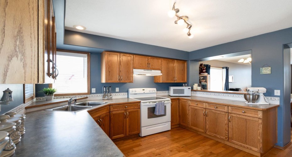 4406 54A Avenue Crescent, Innisfail, Alberta T4G1X5, 4 Bedrooms Bedrooms, ,2 BathroomsBathrooms,Residential,For Sale,54A,A2301230