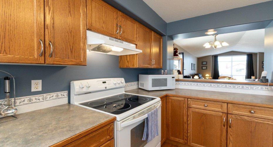 4406 54A Avenue Crescent, Innisfail, Alberta T4G1X5, 4 Bedrooms Bedrooms, ,2 BathroomsBathrooms,Residential,For Sale,54A,A2301230
