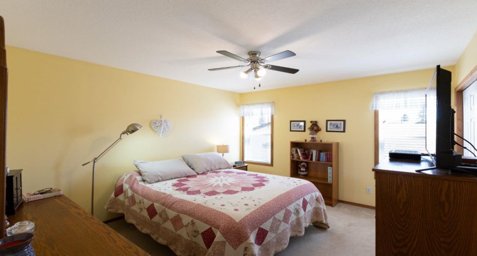 4406 54A Avenue Crescent, Innisfail, Alberta T4G1X5, 4 Bedrooms Bedrooms, ,2 BathroomsBathrooms,Residential,For Sale,54A,A2301230