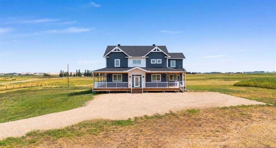 250051 Range Road 250, Rural Wheatland County, Alberta T1P 0M4, 5 Bedrooms Bedrooms, ,3 BathroomsBathrooms,Residential,For Sale,Range Road 250,A2303428