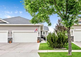 1803 Riverside Drive, High River, Alberta T1V 0A2, 3 Bedrooms Bedrooms, ,3 BathroomsBathrooms,Residential,For Sale,Riverside,A2322551 1803 Riverside Drive, High River, Alberta T1V 0A2, 3 Bedrooms Bedrooms, ,3 BathroomsBathrooms,Residential,For Sale,Riverside,A2322551