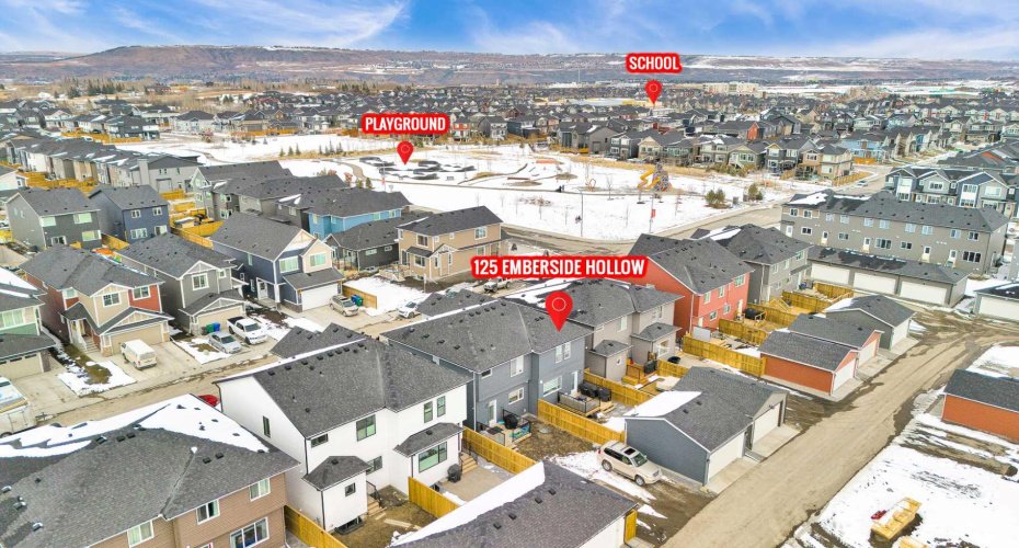 125 Emberside Hollow, Cochrane, Alberta T4C3E1, 4 Bedroom Bedrooms, 0 ,3 BathroomBathrooms,Residential,For Sale,Emberside,0,A2326349