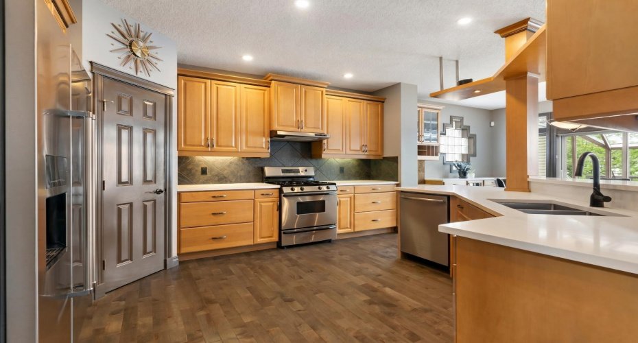 Custom Millwork Cabinetry & New Premium Quartz Countertops