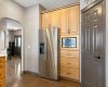 Refrigerator with Built-In Water/Ice