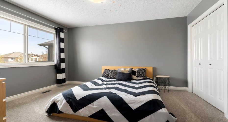 Upper  Bedroom - 14`3