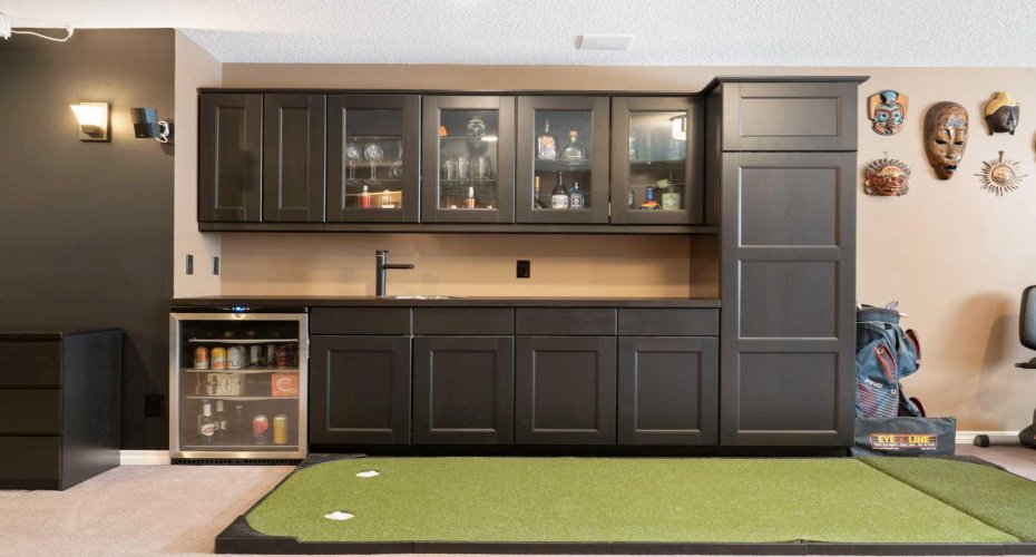 Wet Bar in Basement Game/Media Room
