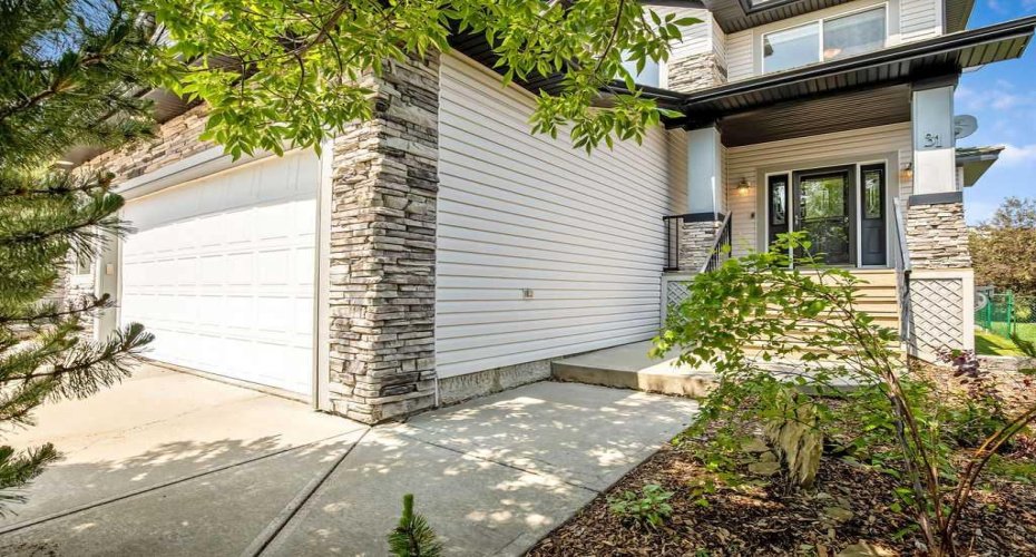 Front Porch & Entrance