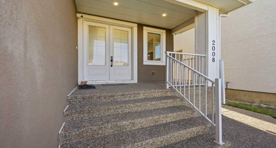 2008 Waterbury Road, Chestermere, Alberta T1X 2Y8, 7 Bedrooms Bedrooms, ,6 BathroomsBathrooms,Residential,For Sale,Waterbury,A2325993