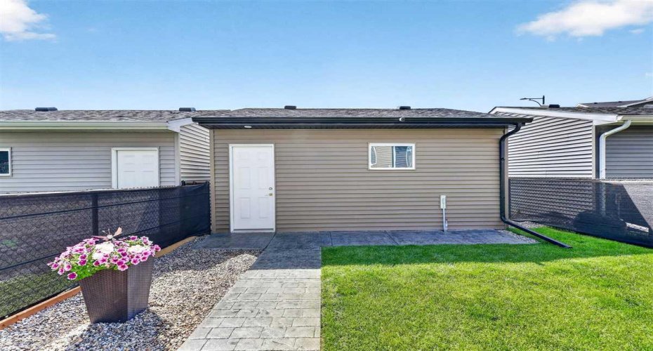 20x20 double detached garage with gas line
