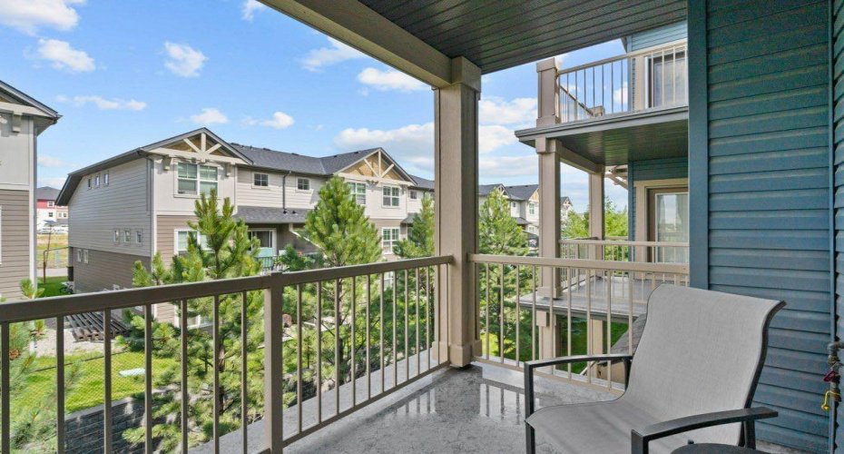 201 Sunset Drive, Cochrane, Alberta T4C0H5, 1 Bedroom Bedrooms, ,1 BathroomBathrooms,Residential,For Sale,Sunset,A2326716